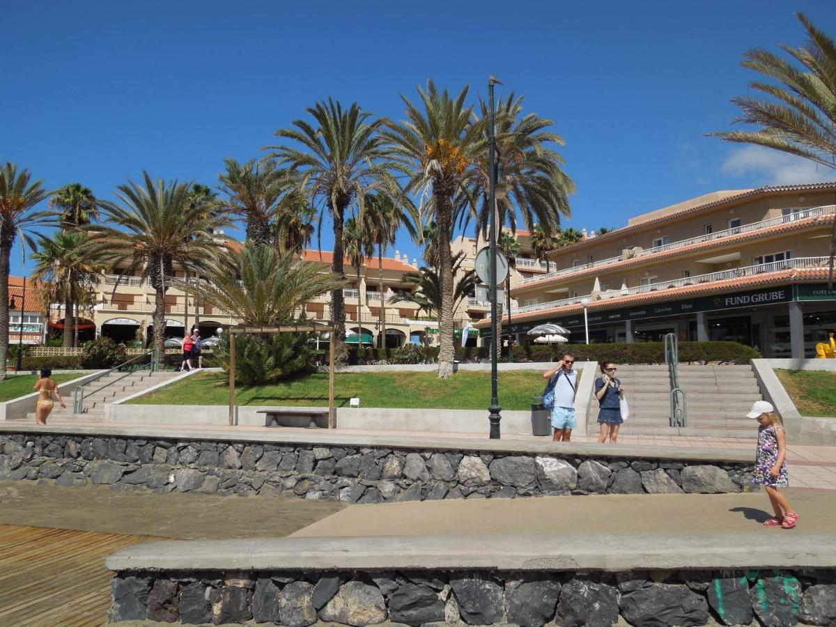 Exclusive Attic Las Vistas: Seaside Retreat with Heated Pool Arona  Exterior photo