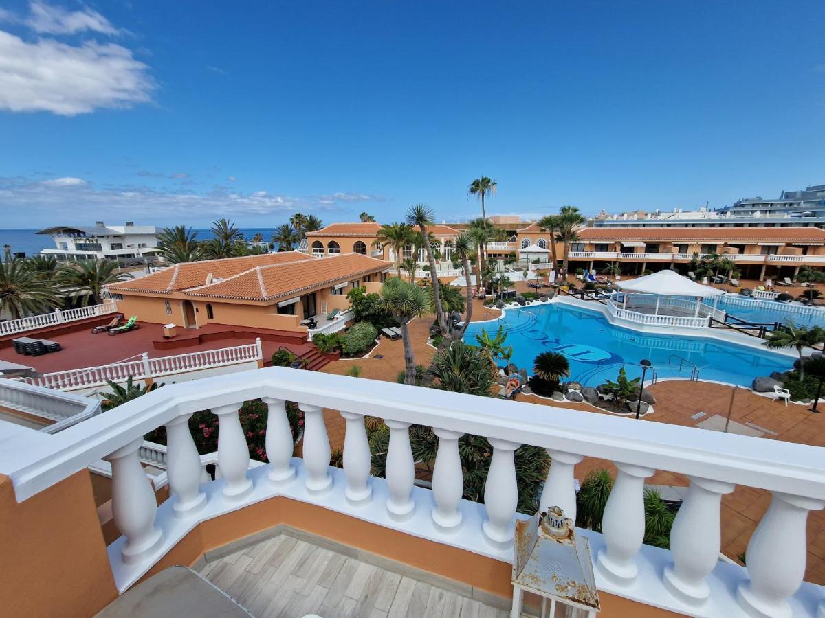 Exclusive Attic Las Vistas: Seaside Retreat with Heated Pool Arona  Exterior photo