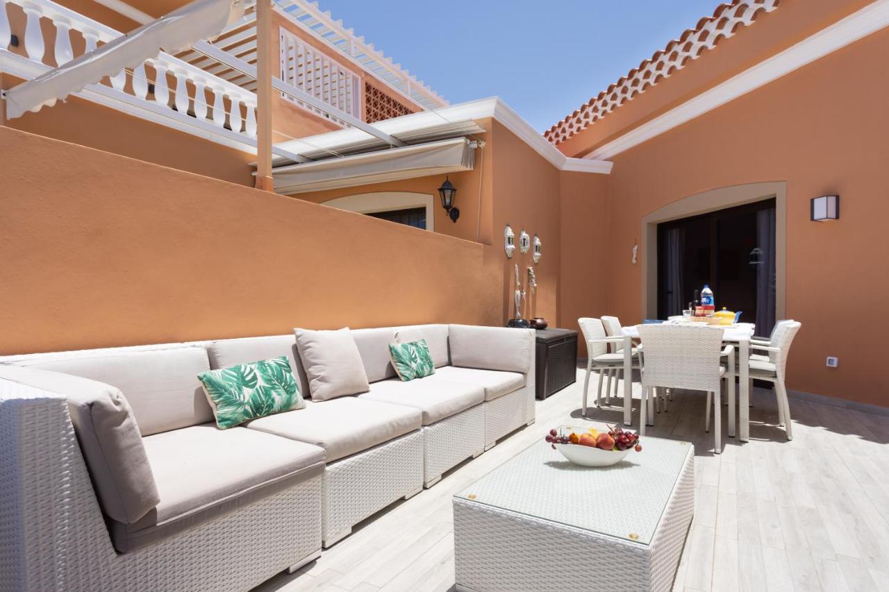 Exclusive Attic Las Vistas: Seaside Retreat with Heated Pool Arona  Exterior photo